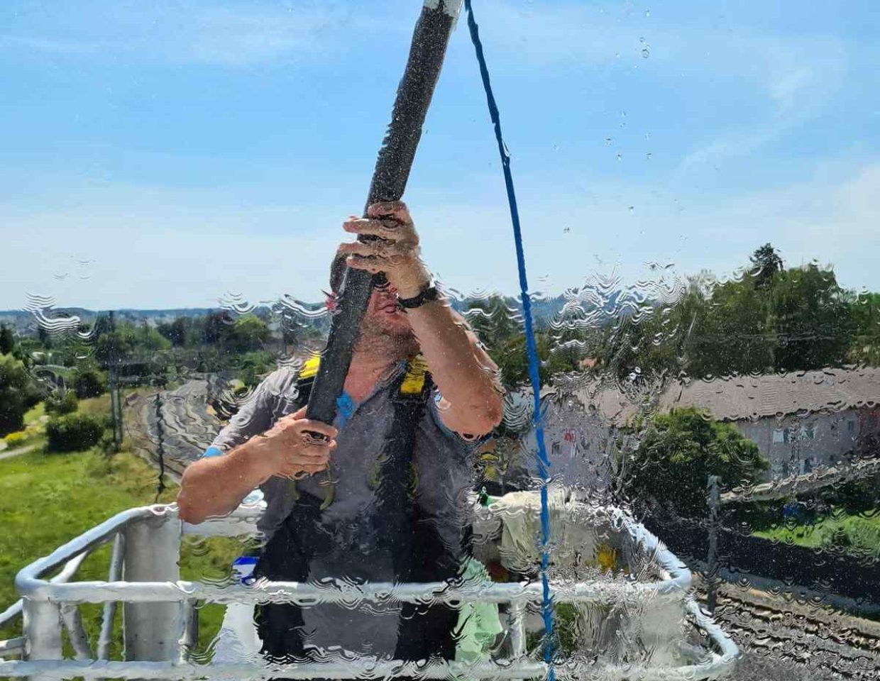 WhatsApp Image 2025-12-08 at 18.46.49